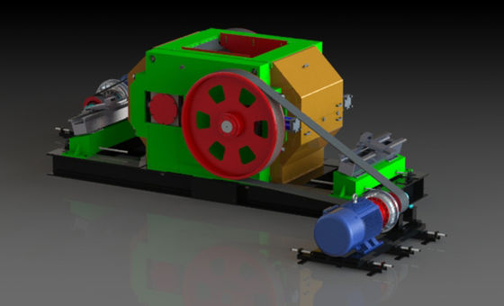 原材料の準備と改善されたレンガの可塑性のために高速の精細ローラークラッシャーを持つ粘土のレンガを作る機械