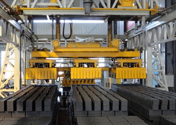 空のブロックの別の容量のための十分に自動粘土の煉瓦スタック・マシン