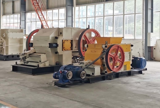 粘土の煉瓦鉱物のプロセス用機器の倍のローラーの良い粉砕機