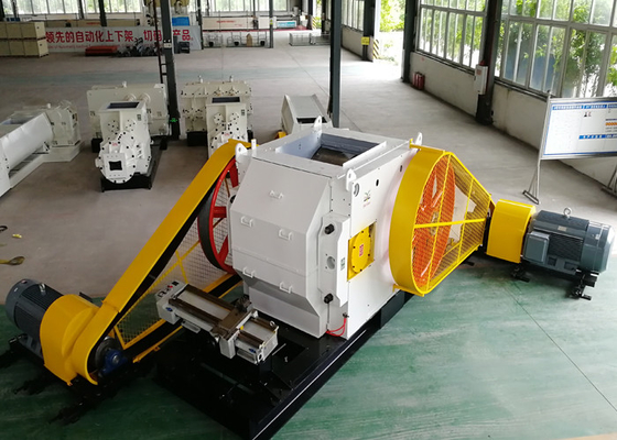 フル オートマチックの生産ラインのための高速粘土の煉瓦ローラー粉砕機機械