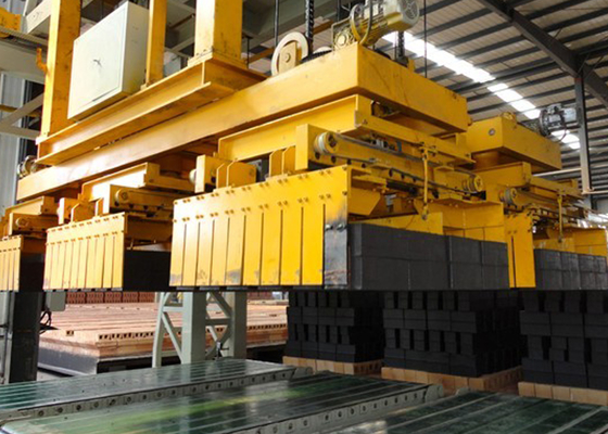 自動空の粘土の煉瓦生産ラインロボット ブロックのスタック・マシン