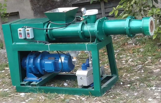 セラミック小型レンガ床タイルのためのカスタマイズされたロゴ真空泥パグミル