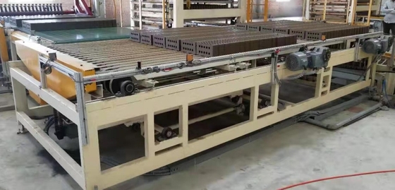 粘土ブロックのグループ化 粘土レンガの生産ラインのためのテーブル分割システム