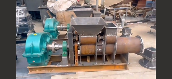 最小型の粘土レンガを作る真空挤出機 供給業者 中国 BBT メーカー